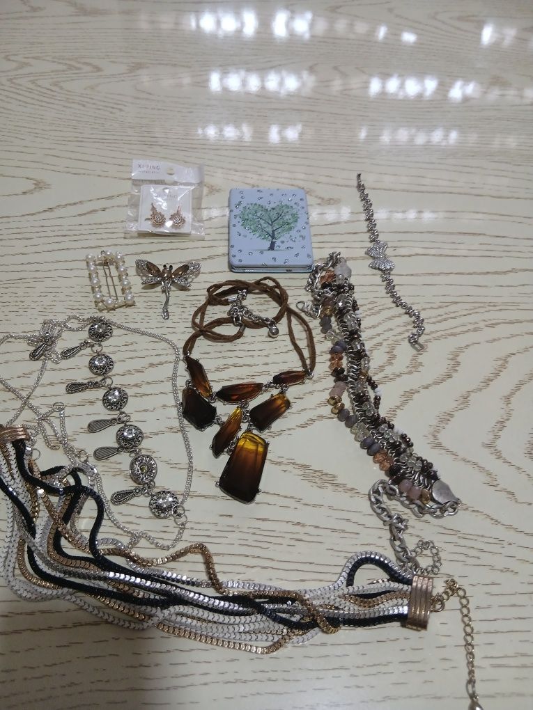 Украшения ,taqinchoqlar