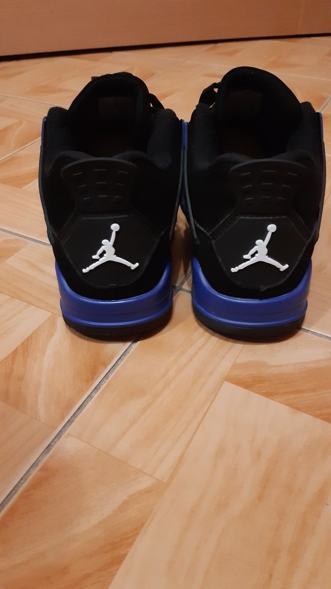 Новые Кроссовки Jordan