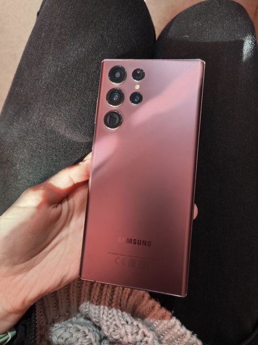 Продаю Samsung s22 ultra