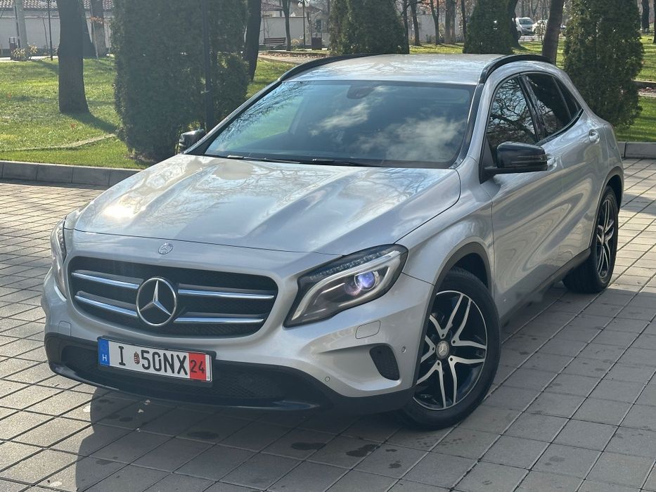 2015 Mercedes-Benz GLA 200 AMG Pachet Automatic