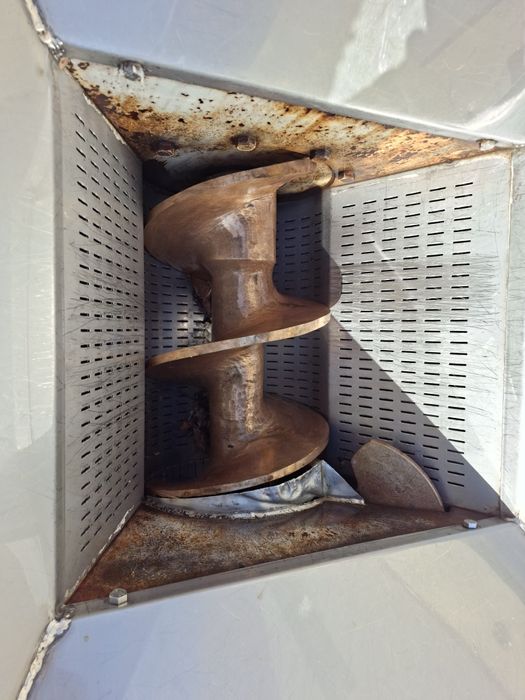 Presa  struguri 380v