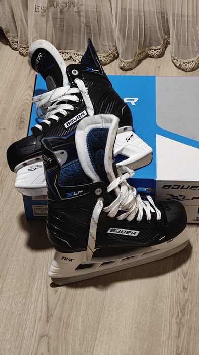 BAUER XLP коньки