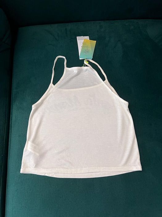 Bluză Bershka nouă cu etichetă, albă cu imprimeu mărimea xs