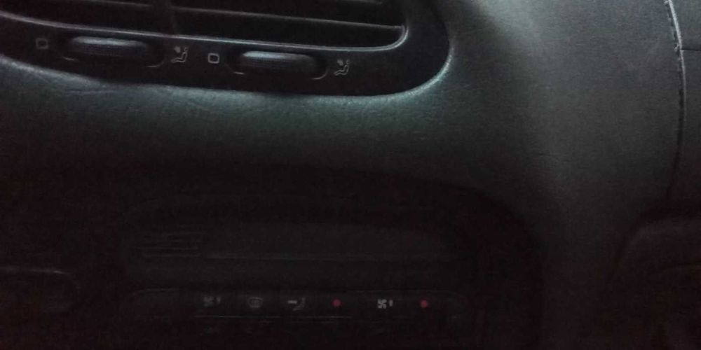 Ван Seat Alhambra