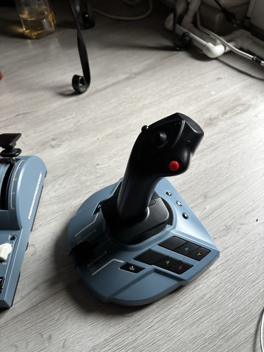 Thrustmaster joystick + throttle airbus ( compatibil PC si XBOX )