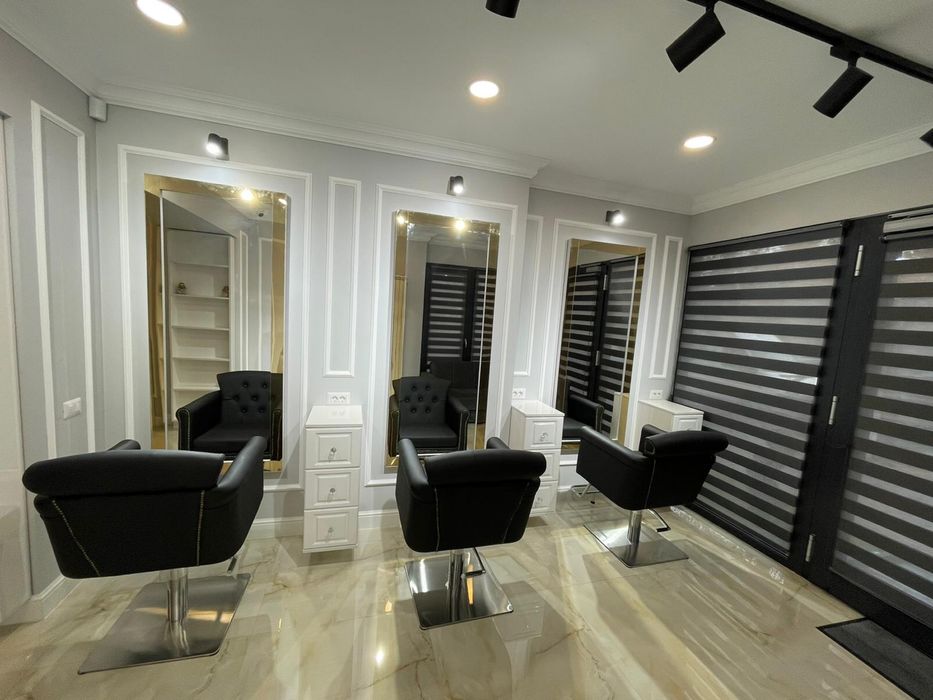 Ofer scaun coafor  spre inchiriere!!