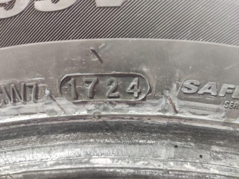 205/55/17 Kumho Winter