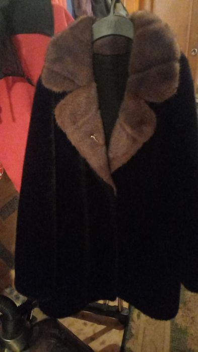 Продам зимние вещи в отличном состояний.