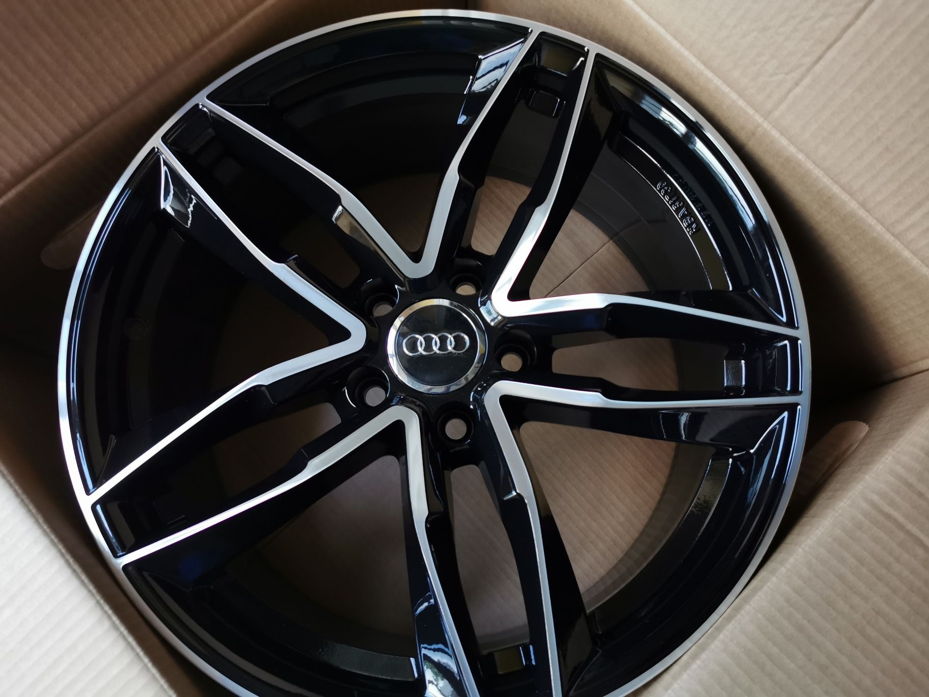 Vand jante de aliaj pentru Audi pe 17 marca Avus model Af16