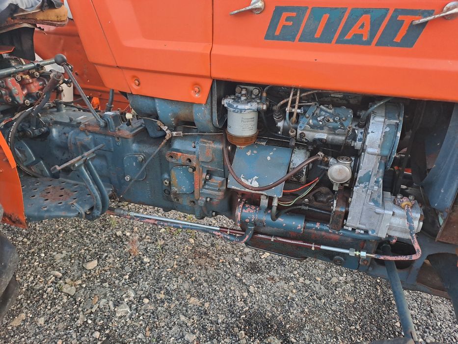 Tractor FIAT 450 stare impecabila cu 2 manete recent adus in RO.