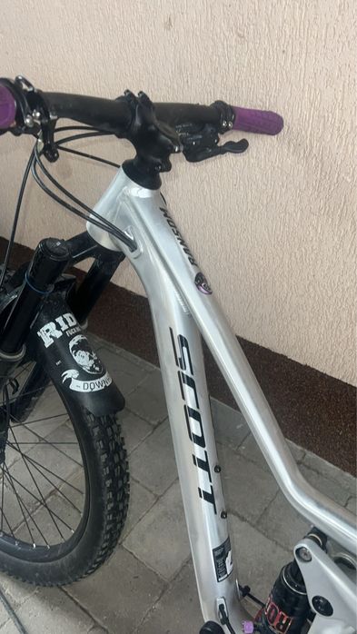 Scott Ransom 400 ,folosita cateva luni ,stare excelenta