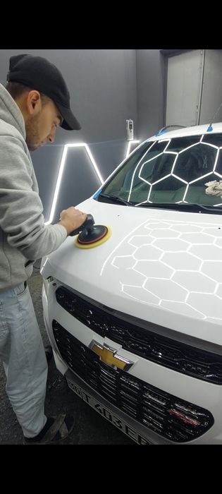 Полировка кузова Химчистка салона Керамика кузова Детейлинг