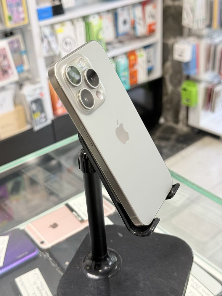 Apple iPhone 15 Pro 128Gb Natural Titanium