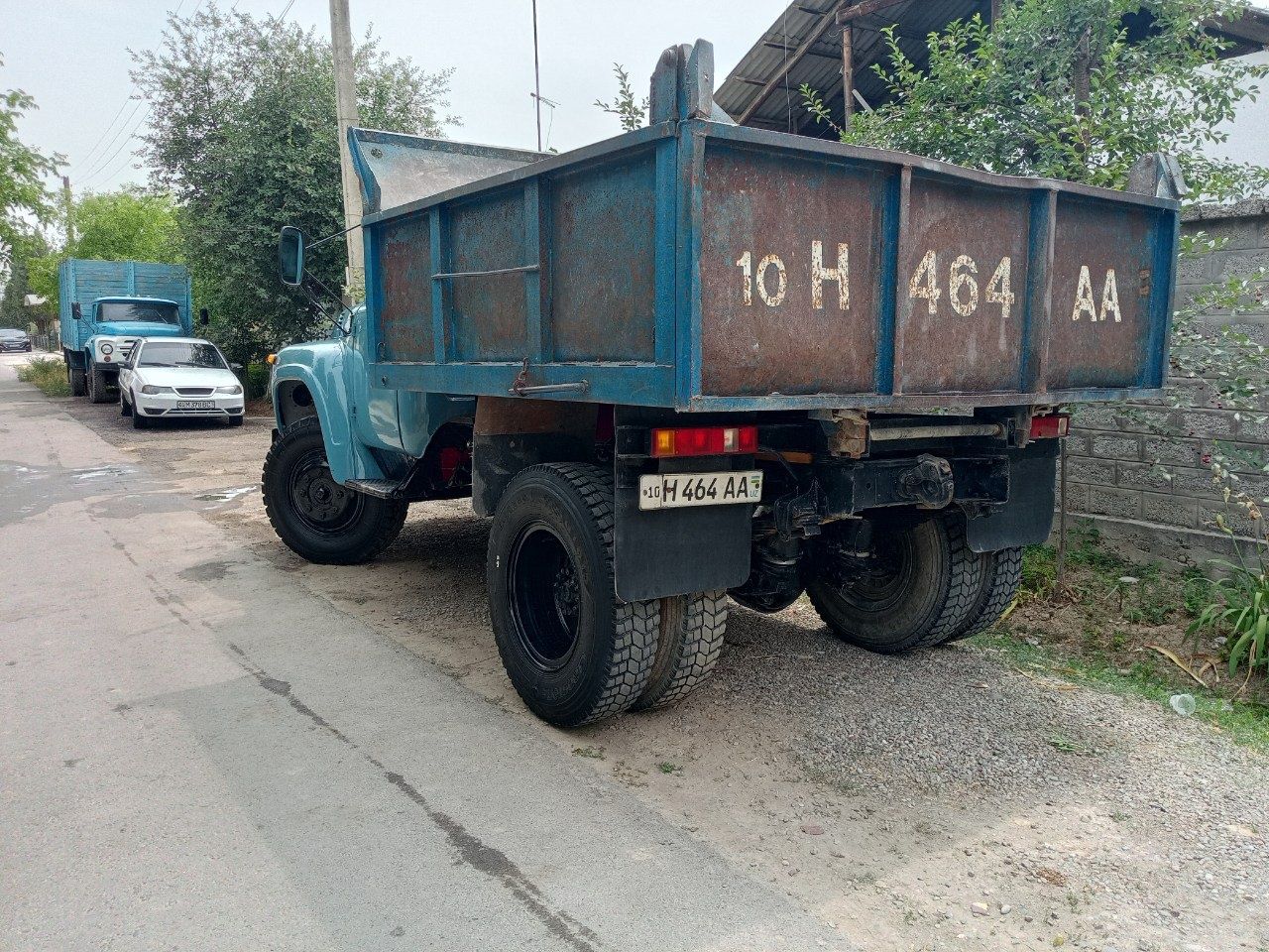 Zil 130 samasval sotiladi