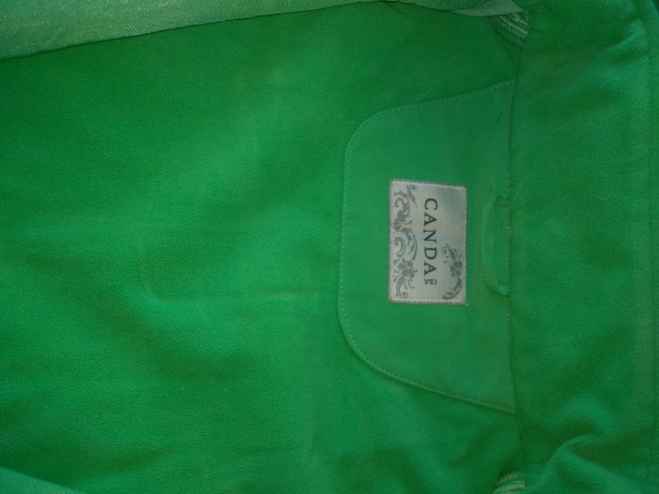 Vând geaca femei, noua, mărimea xxl