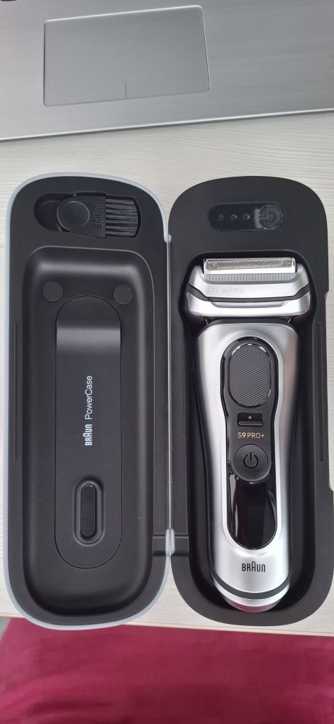 Aparat de ras electric Braun Series 9 PRO+9577cc