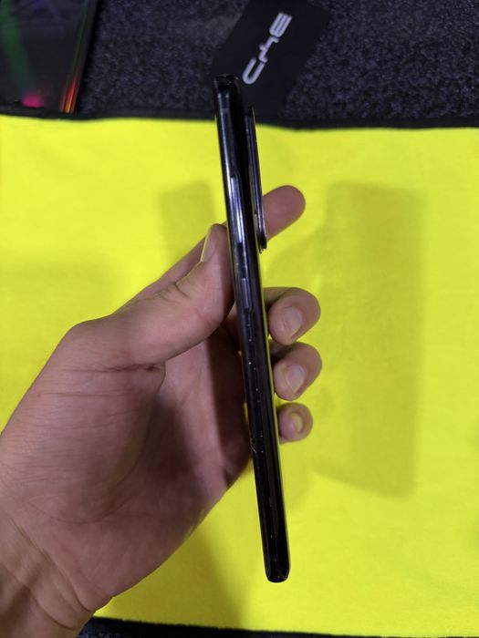 samaung s20 ultra 12.256g holatini oqip tel qlila