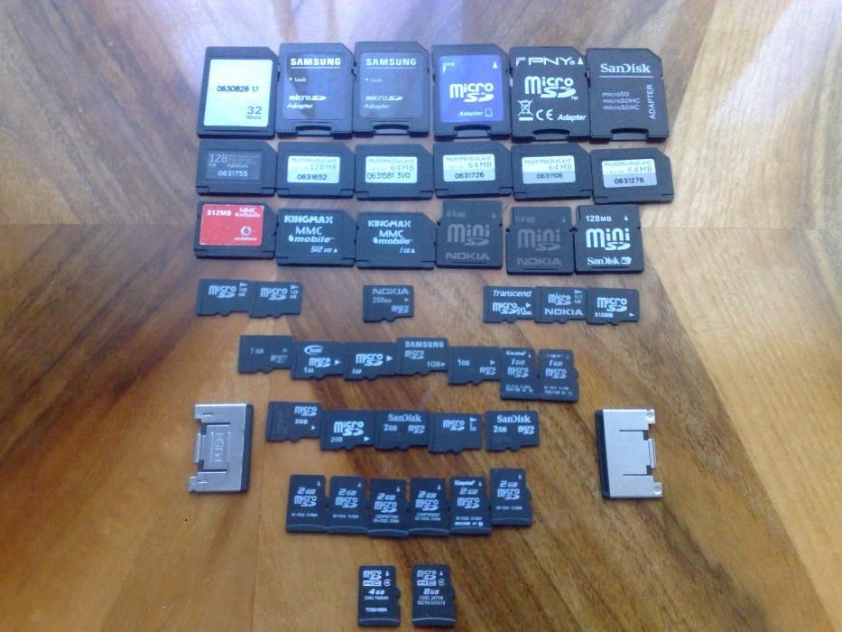 Lot carduri memorie microSD,miniSD,etc.Toate sunt functionale.