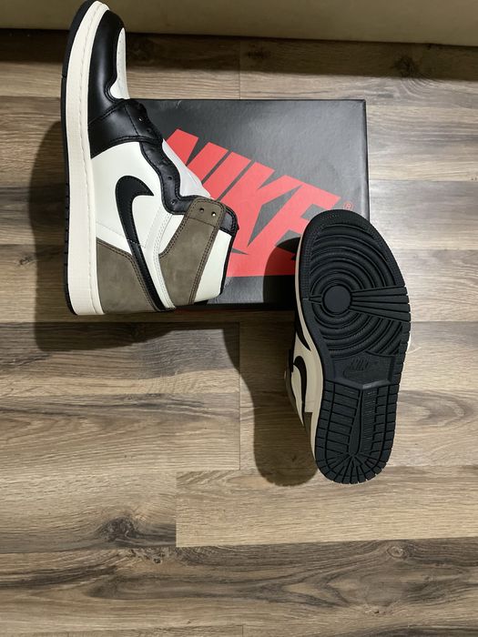 Air Jordan 1 High Mocha