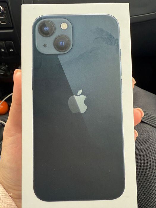 Срочно продам айфон 13