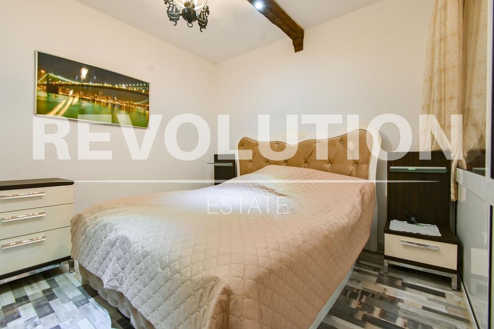 Двустаен апартамент в ж.к. Студентски град.