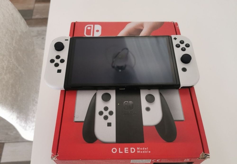 Nintendo switch OLED GARANTIE 2 ANI