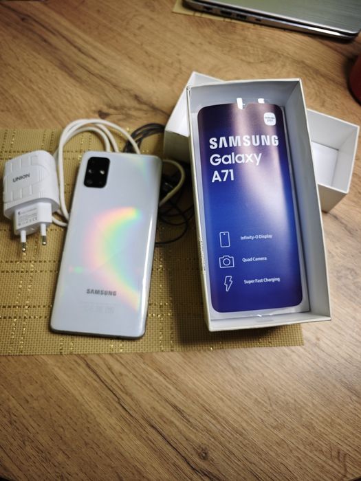 Продам смартфон Samsung Galaxy A71.