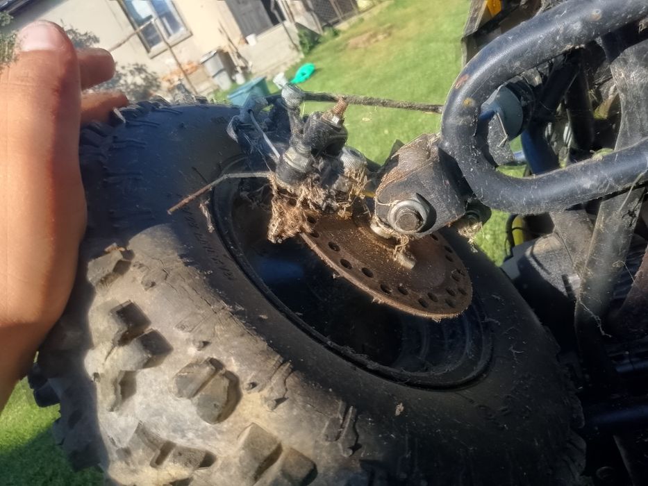 Vând atv 59 CC benzina preț negociabil