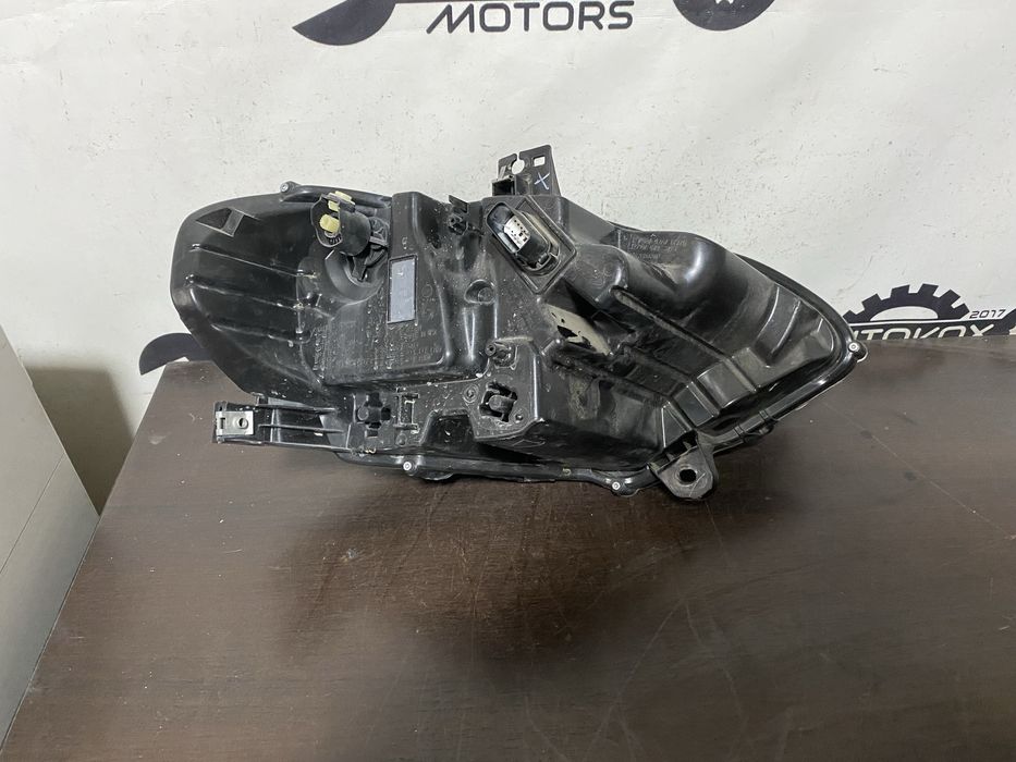 Far stanga full led Ford Mustang an 2018-2023