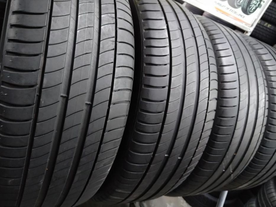 225 55 17, 205 55 17, 215 55 17 , 215 50 17 , 205 50 17, 245 50 17, 23