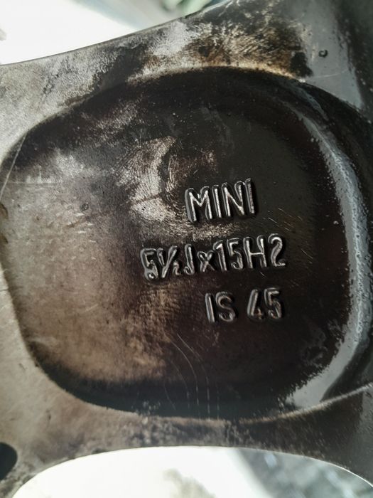 Джанти с зимни гуми 4х100 15 мини купър mini