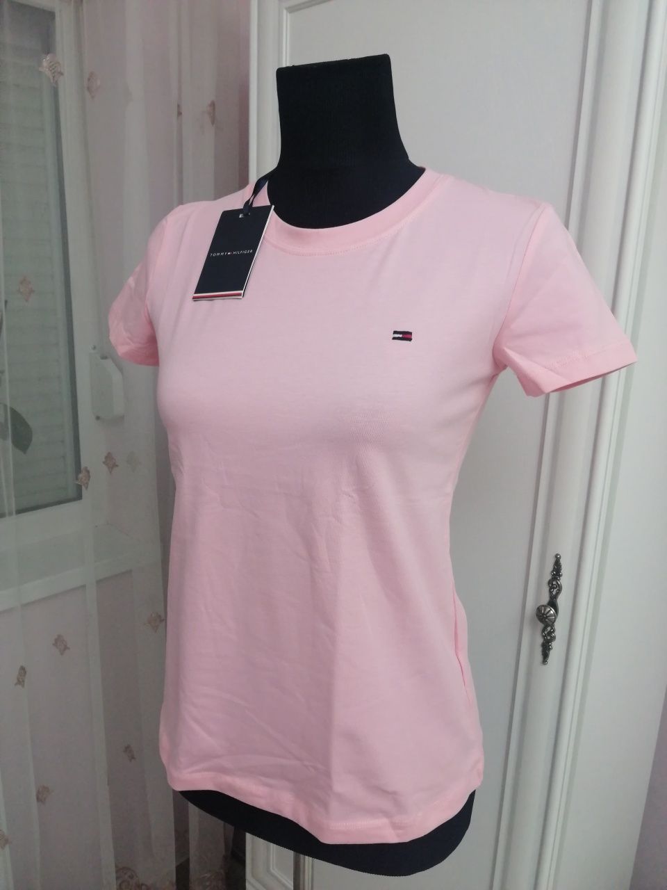 Tricou damă roz deschis, Tommy Hilfiger, mărimea S/36, nou cu etichetă