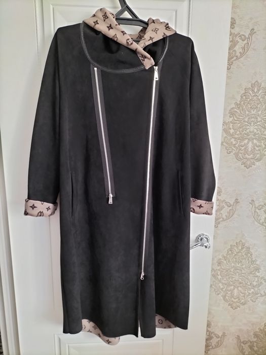 Продам пальто в отличном новом состояние