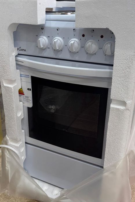 Продам электрическую новую плиту