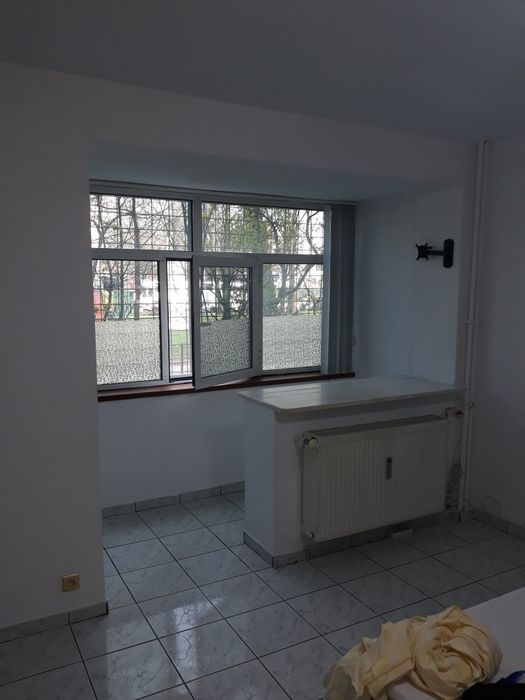 B-dul Brasov stradal , apropiere Metrou, vav. Piata Moghioros 

Propri