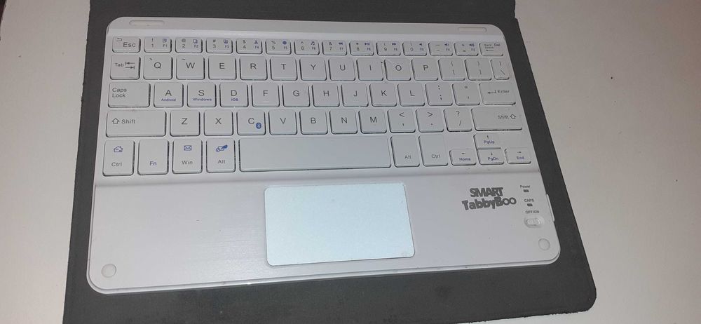 Tastatura wireless SMART TabbyBoo pentru tablete Android