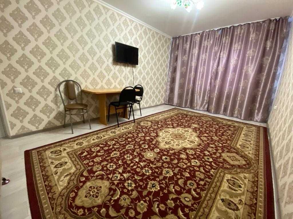 Продам 2 комн кв на 1 этаже  на Гришина-101 Стр бригады