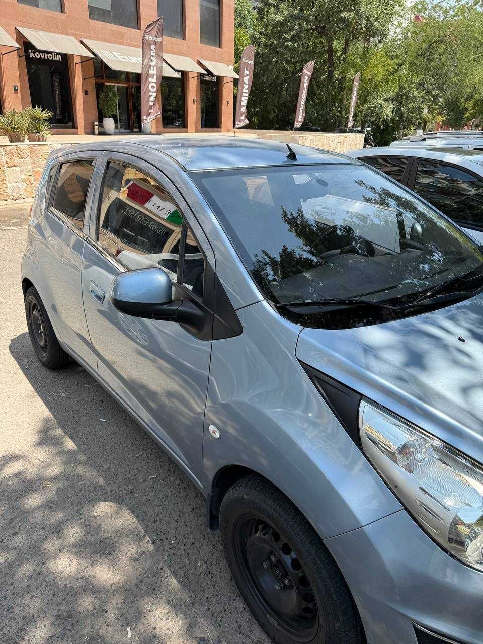 Продаётся Chevrolet Spark 2013