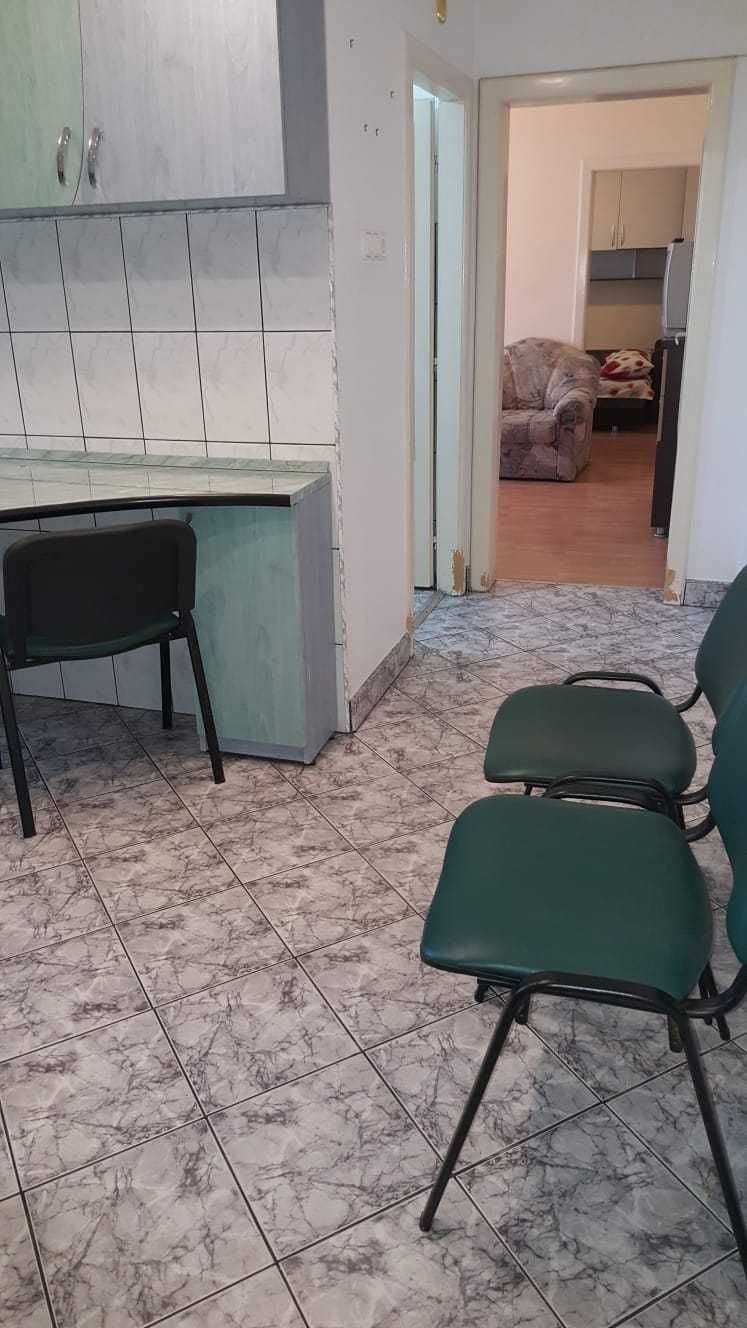 Apartament cu 2 camere, de vanzare - zona Rogerius, Oradea