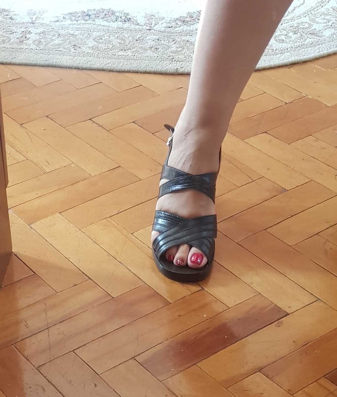 Обувь женская,босоножки итальянские кожаные