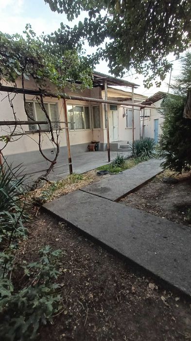 Продается участок 2.8 сотки с домом в районе Салар ГЭС