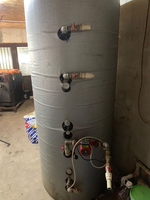 Vând centrală pe lemn, cu tot cu pufar