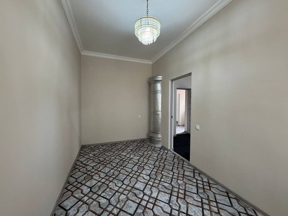 #012. Срочно продаётся 2х комнатная квартира . Файзабад