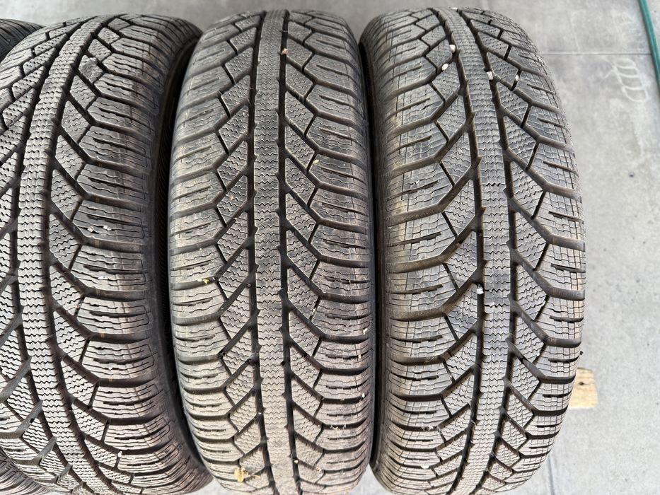 4бр. КАТО НОВИ Зимни Гуми 175/65R/15 -SEMPERIT- DOT:2623- 7.0мм+6.7мм