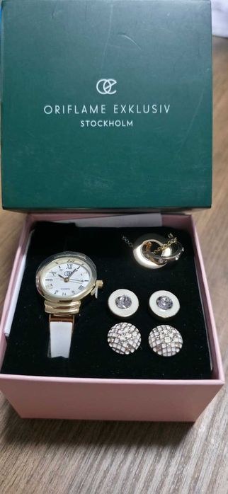 [ Vand ] Set Oriflame - Ceas / Lantisor / Cercei