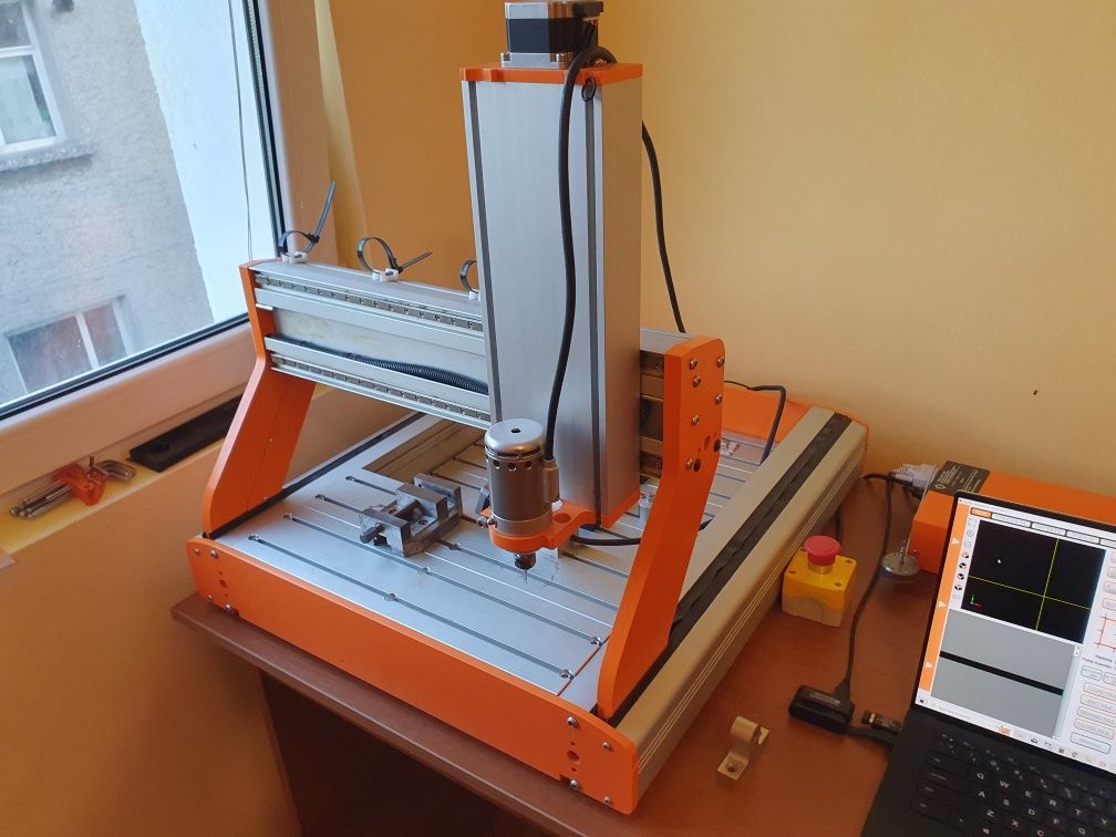 Бартер ЦНЦ ЦПУ CNC Фреза Рутер Stepcraft M500 4 оси HiWiN Лагери Nema