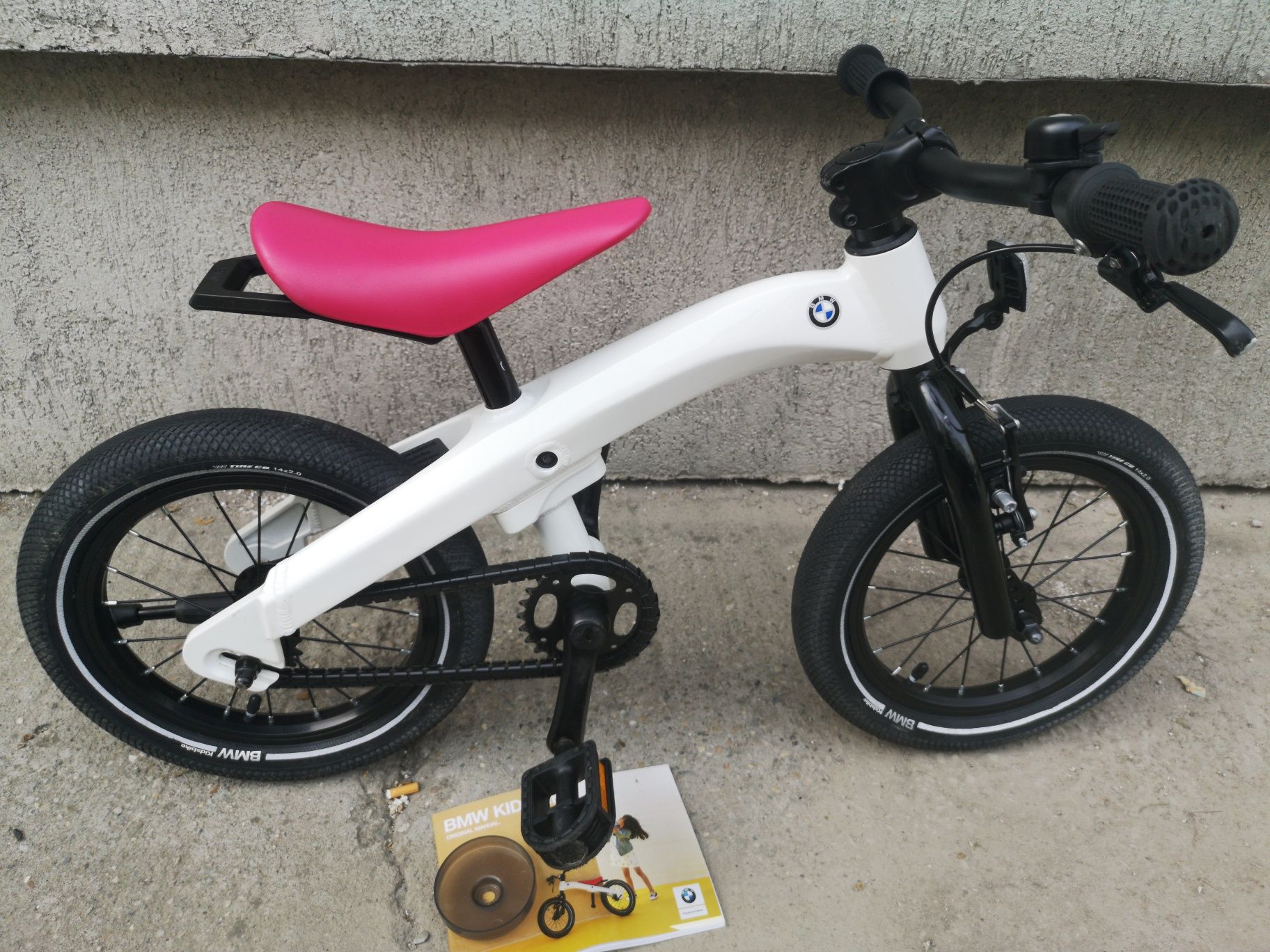 Bicicletă copii BMW Kidsbike 14 Zoll 2 in 1 alb perlat model 2021