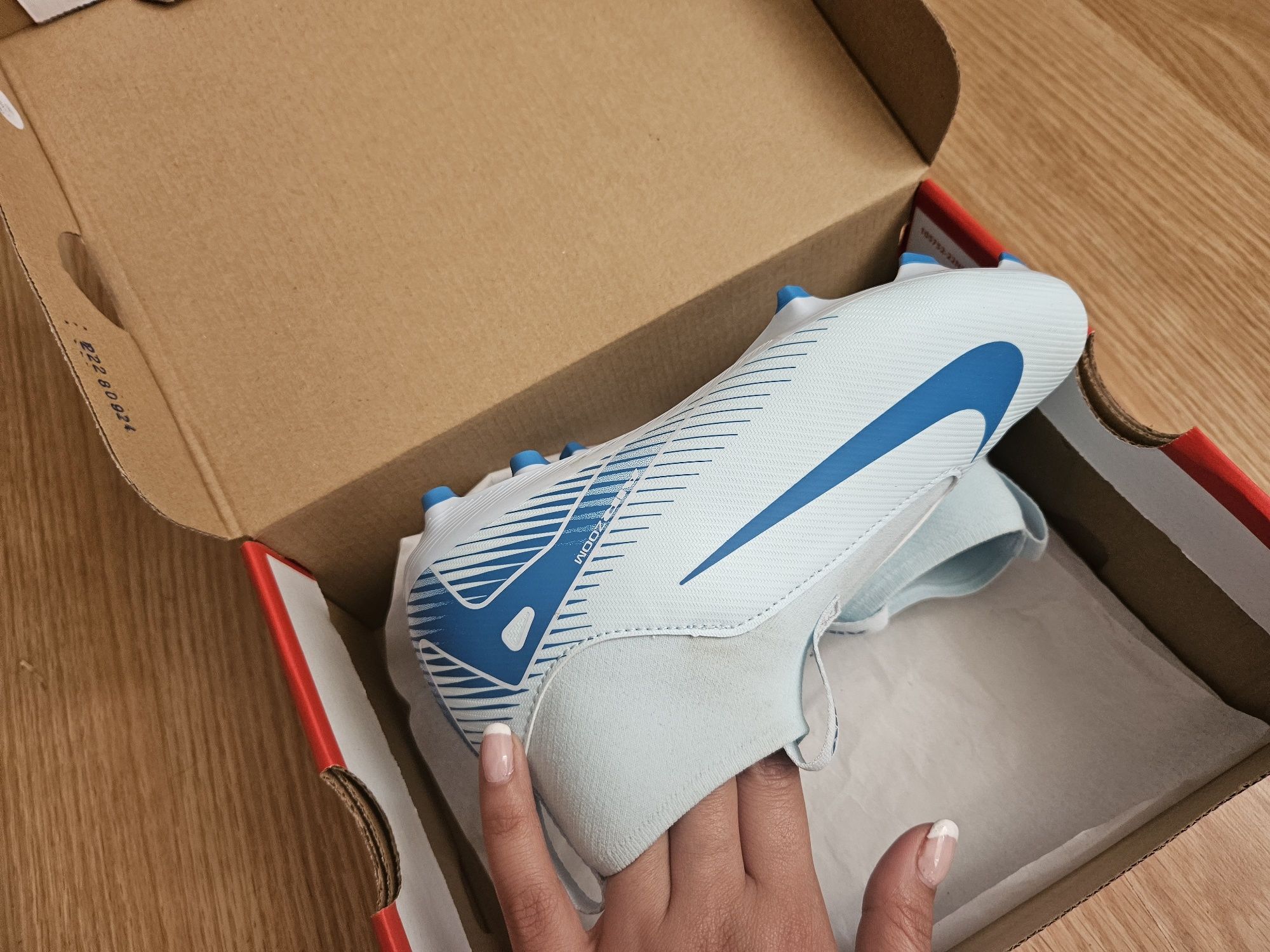 Детски бутонки Nike нови!