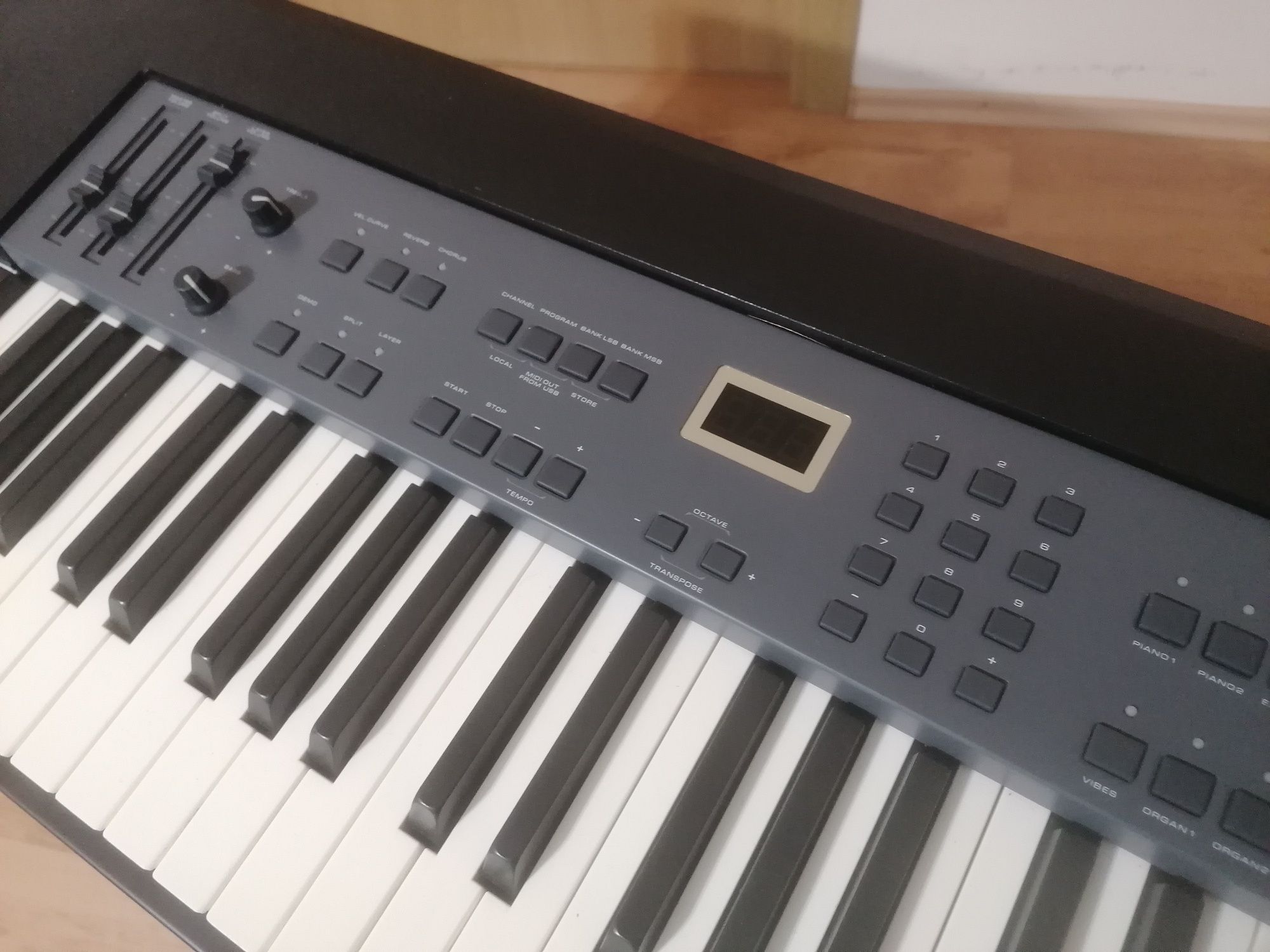 M-Audio Pro 88 keys Display LCD informațional