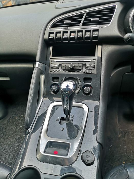 Dezmembrez Peugeot 3008 2010 1.6